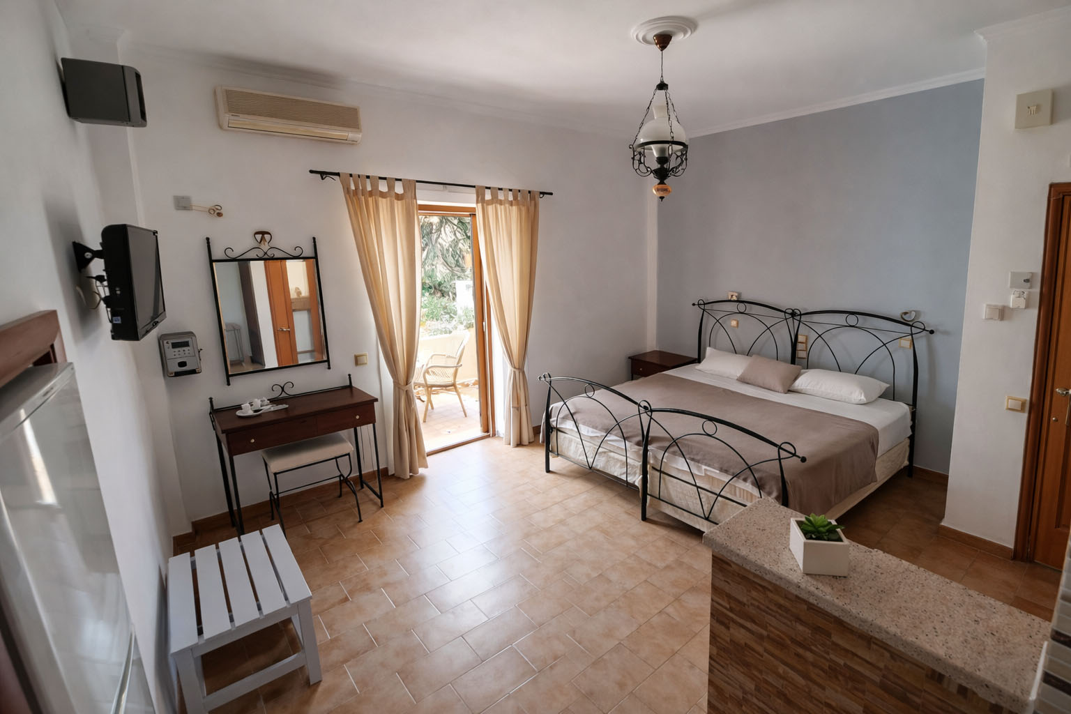 NEFELI by Evita’s Resort | Askeli | Poros